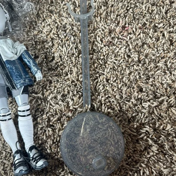 Nicole Steel Shadow High Doll - Picture 4 of 4